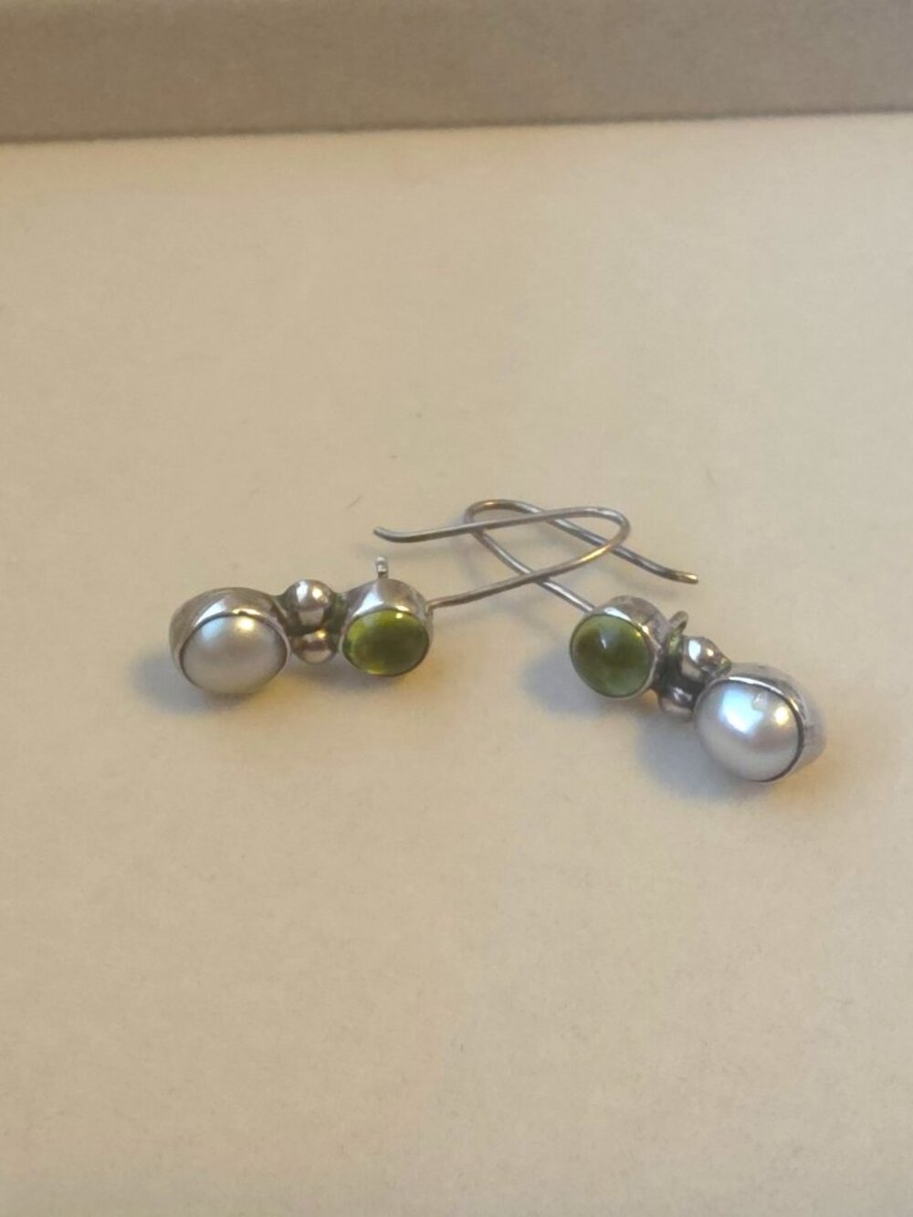 Rare Silpada DW600 Sterling Silver Peridot & Freshwater Pearl Drop Earrings